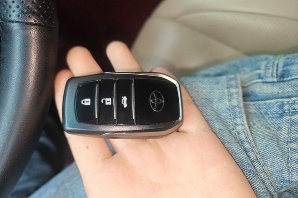 Toyota Crown 2010, 186200 км, за 8380 USD - фото 9
