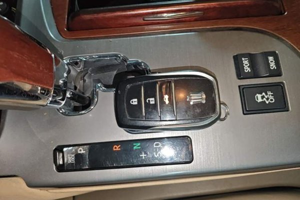 Toyota Crown 2012, 138400 км, за 24138 USD - фото 23