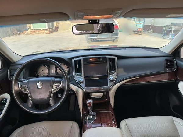 Toyota Crown 2015, 182100 км, за 13945 USD - фото 21