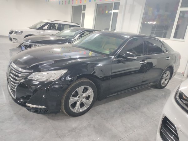 Toyota Crown 2015, 182100 км, за 13945 USD