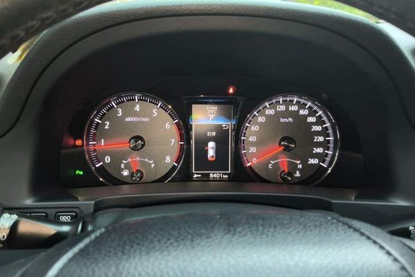 Toyota Crown 2015, 33900 км, за 19044 USD - фото 8