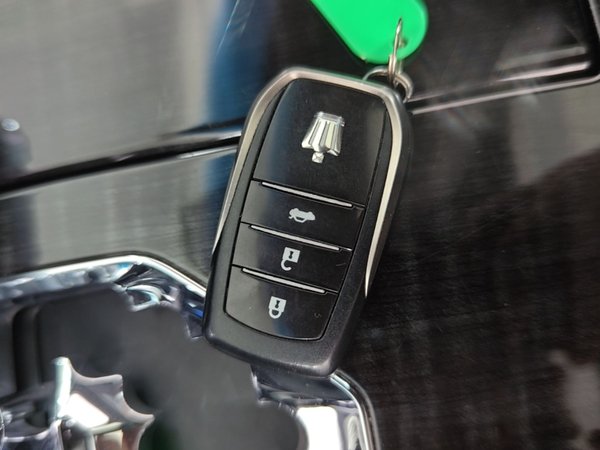 Toyota Crown 2015, 50200 км, за 20873 USD - фото 29