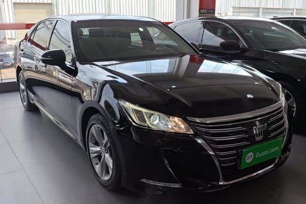 Toyota Crown 2015, 50200 км, за 20873 USD