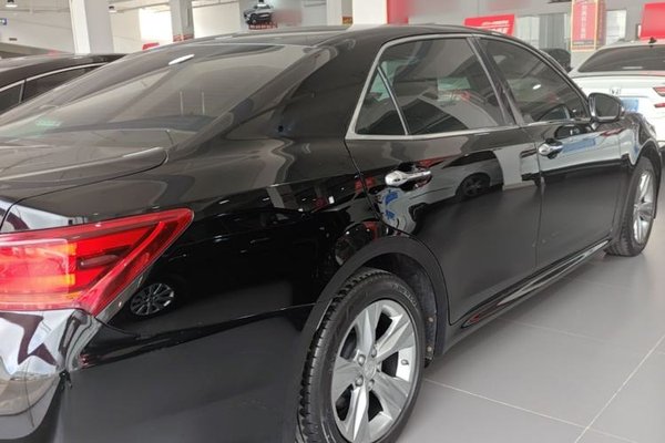 Toyota Crown 2015, 50200 км, за 20873 USD - фото 6