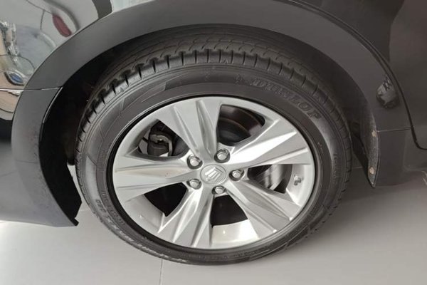 Toyota Crown 2015, 50200 км, за 20873 USD - фото 10