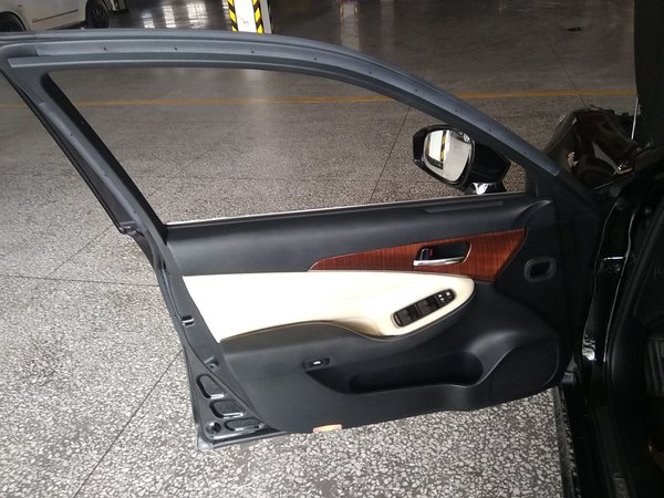 Toyota Crown 2015, 132700 км, за 17522 USD - фото 25