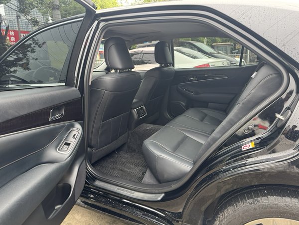 Toyota Crown 2015, 38800 км, за 23993 USD - фото 12
