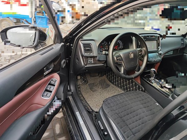 Toyota Crown 2017, 43800 км, за 20846 USD - фото 17