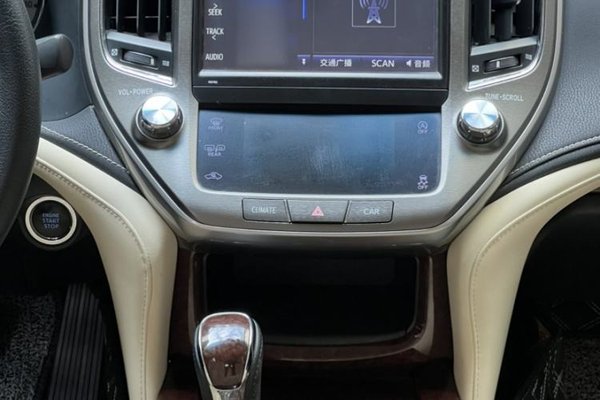 Toyota Crown 2018, 80000 км, за 22859 USD - фото 8