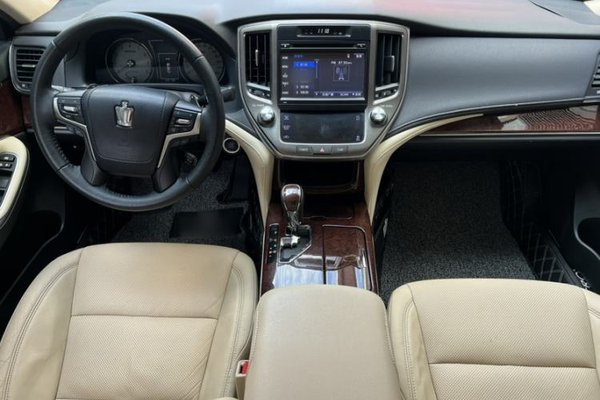 Toyota Crown 2018, 80000 км, за 22859 USD - фото 12