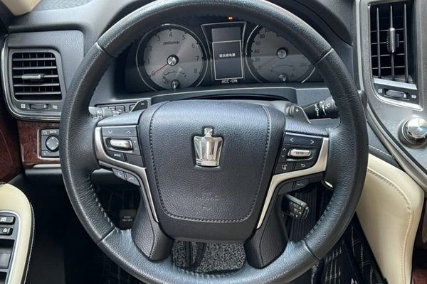 Toyota Crown 2018, 80000 км, за 22859 USD - фото 13