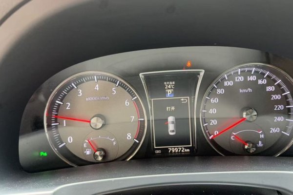 Toyota Crown 2018, 80000 км, за 22859 USD - фото 7