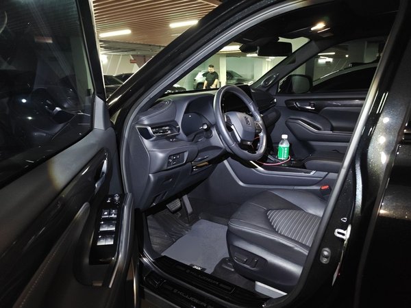 Toyota Crown Kluger 2021, 46600 км, за 32497 USD - фото 17
