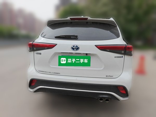 Toyota Crown Kluger 2021, 69900 км, за 26556 USD