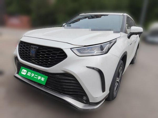 Toyota Crown Kluger · 2021 год