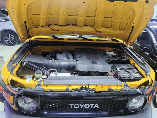 Toyota FJ Cruiser 2018, 98900 км, за 40099 USD - фото 19