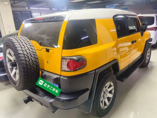 Toyota FJ Cruiser 2018, 98900 км, за 40099 USD - фото 6