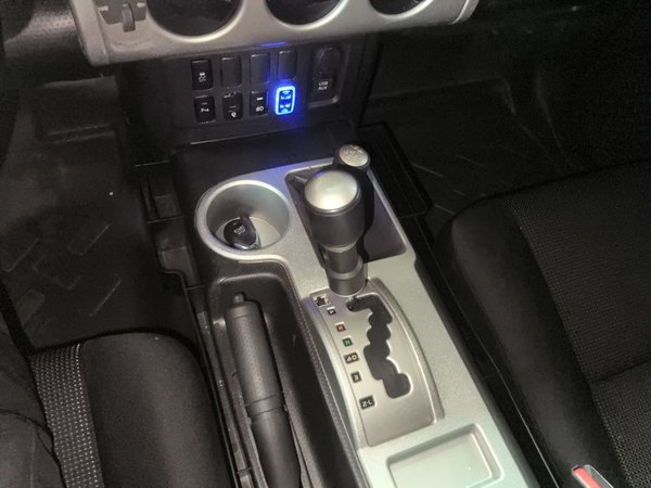 Toyota FJ Cruiser 2018, 98900 км, за 40099 USD - фото 13