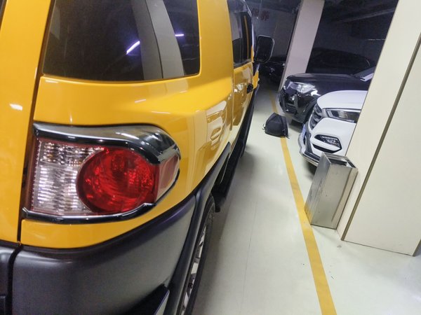 Toyota FJ Cruiser 2018, 98900 км, за 40099 USD - фото 7