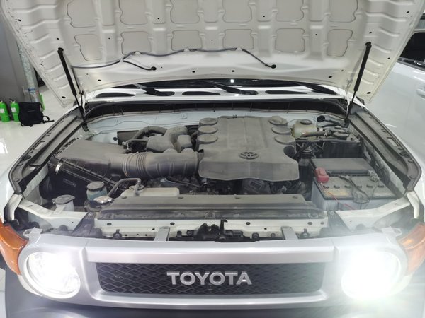 Toyota FJ Cruiser 2022, 6200 км, за 67500 USD - фото 19