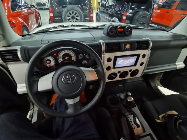 Toyota FJ Cruiser 2022, 6200 км, за 67500 USD - фото 9