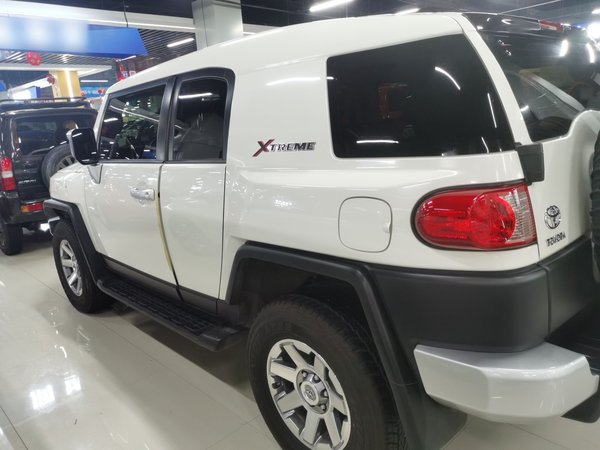 Toyota FJ Cruiser 2022, 6200 км, за 67500 USD