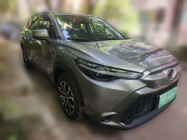 Toyota FRONTLANDER 2023, 1400 км, за 13747 USD