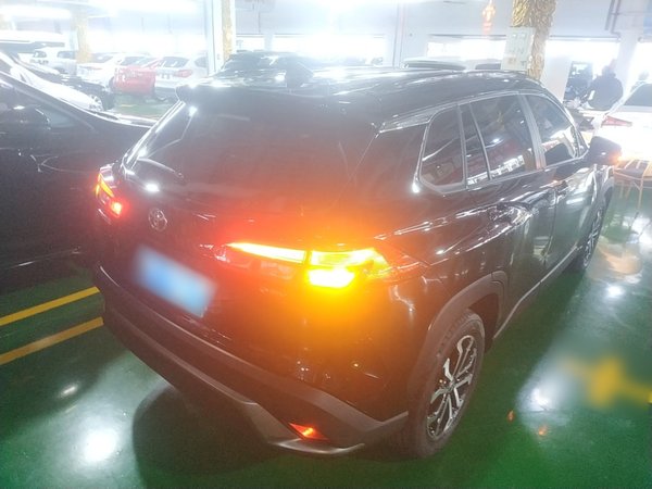 Toyota FRONTLANDER 2024, 6300 км, за 18357 USD