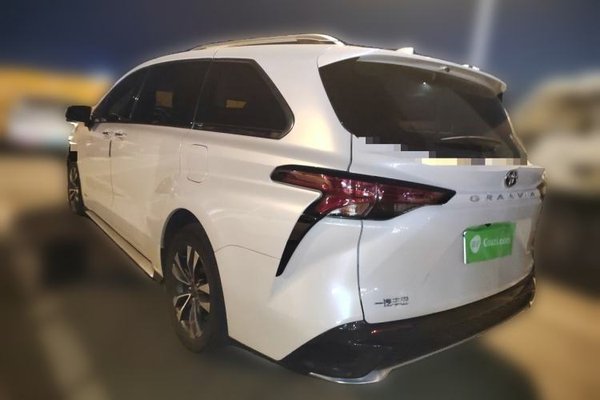 Toyota Granvia 2024, 24000 км, за 36514 USD