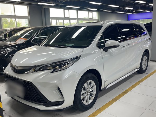 Toyota Granvia · 2024 год