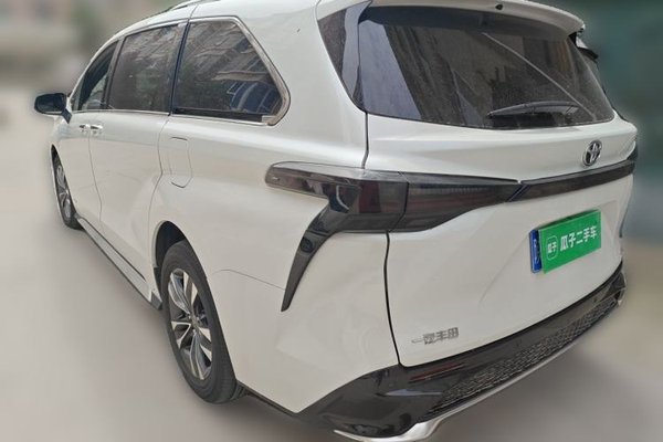 Toyota Granvia 2024, 43900 км, за 34813 USD