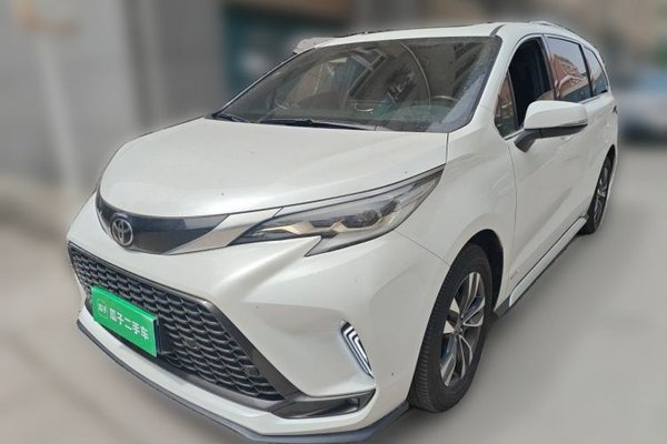 Toyota Granvia · 2024 год