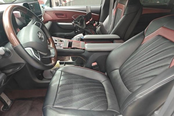 Toyota Granvia 2024, 43900 км, за 34813 USD - фото 14