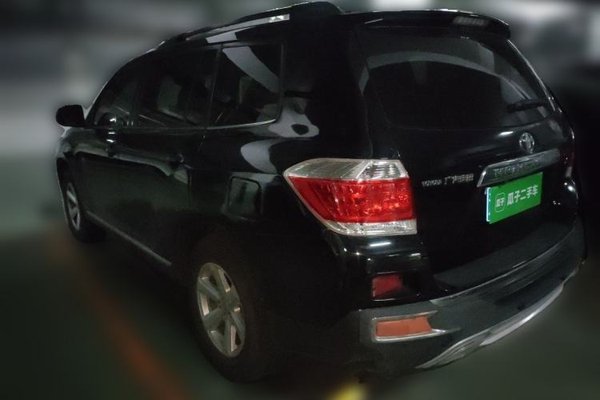 Toyota Highlander 2012, 171900 км, за 6309 USD
