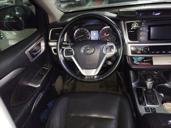Toyota Highlander 2015, 112100 км, за 12359 USD - фото 11