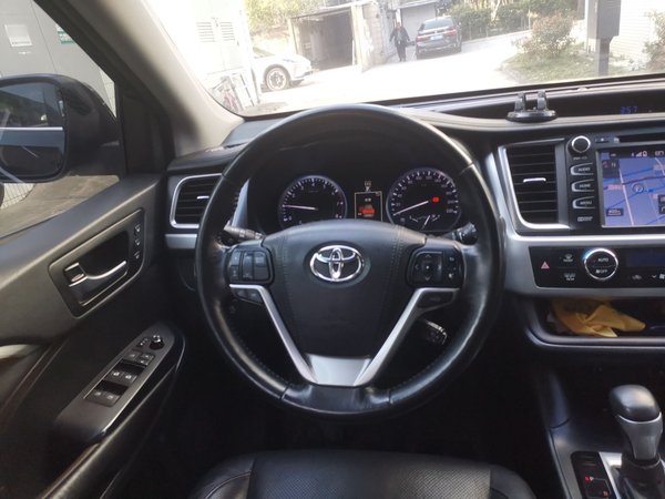 Toyota Highlander 2015, 129300 км, за 16006 USD - фото 9