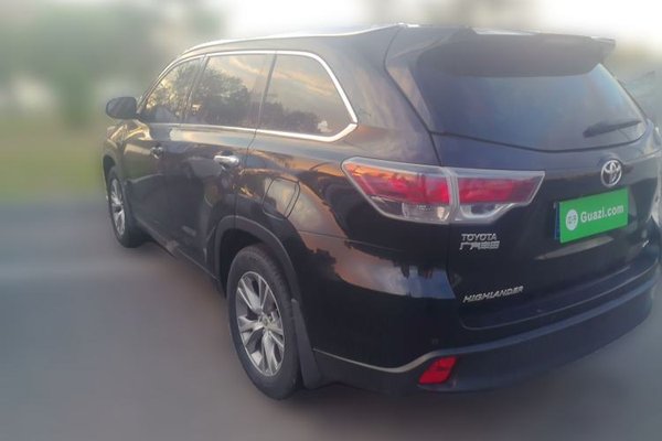 Toyota Highlander 2015, 137800 км, за 12153 USD