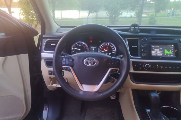 Toyota Highlander 2015, 137800 км, за 12153 USD - фото 10