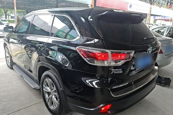 Toyota Highlander 2015, 169600 км, за 12395 USD