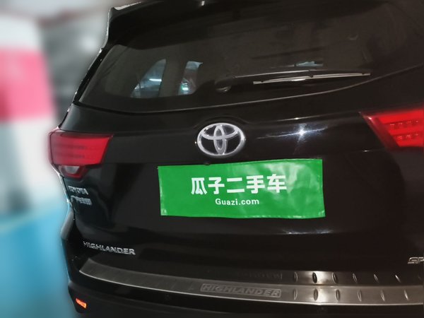 Toyota Highlander · 2015 год