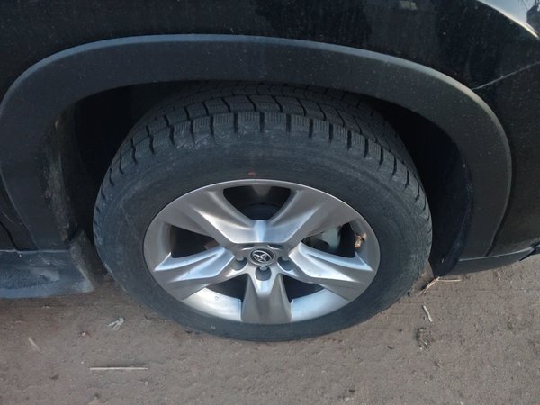 Toyota Highlander 2015, 83500 км, за 9999999 USD