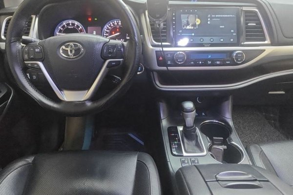 Toyota Highlander 2015, 196300 км, за 9999999 USD - фото 10
