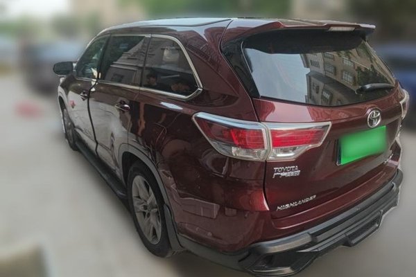 Toyota Highlander 2015, 196300 км, за 9999999 USD