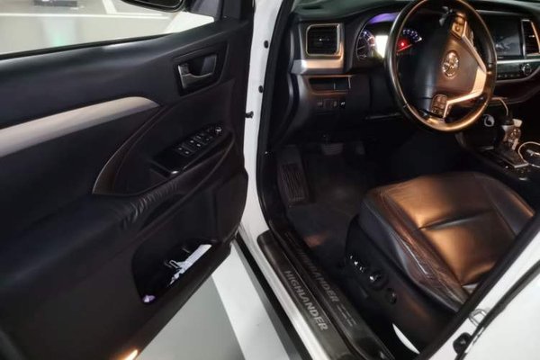 Toyota Highlander 2015, 106900 км, за 15670 USD - фото 19