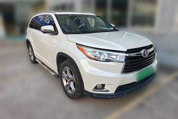 Toyota Highlander 2015, 117200 км, за 12234 USD
