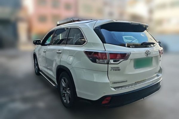 Toyota Highlander 2015, 117200 км, за 12234 USD