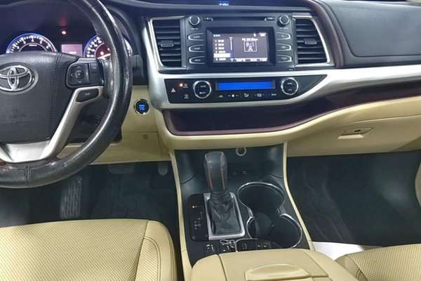 Toyota Highlander 2017, 117200 км, за 17275 USD