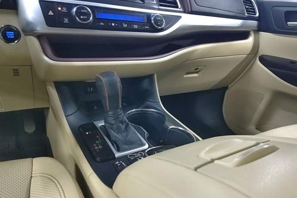 Toyota Highlander 2017, 117200 км, за 17275 USD
