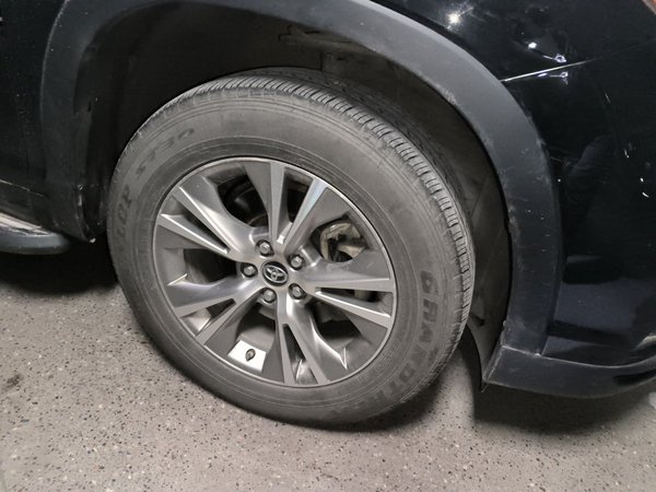 Toyota Highlander 2017, 135800 км, за 14896 USD