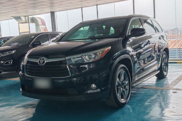 Toyota Highlander · 2017 год